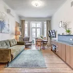 דירה Domillion New Provence 3bdr 2bath W Parking P365