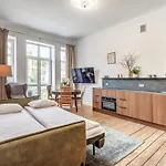 Domillion New Provence 3bdr 2bath W Parking P365 דירה