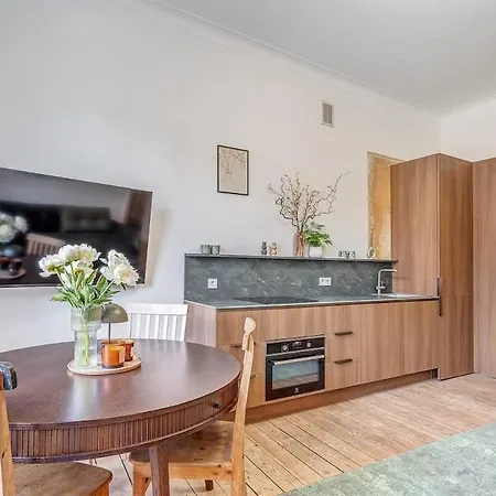 דירה Domillion New Provence 3bdr 2bath W Parking P365 *
