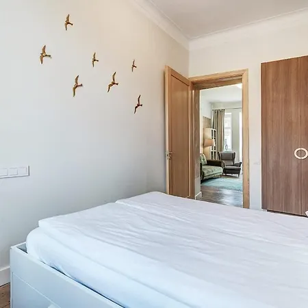 Domillion New Provence 3bdr 2bath W Parking P365
